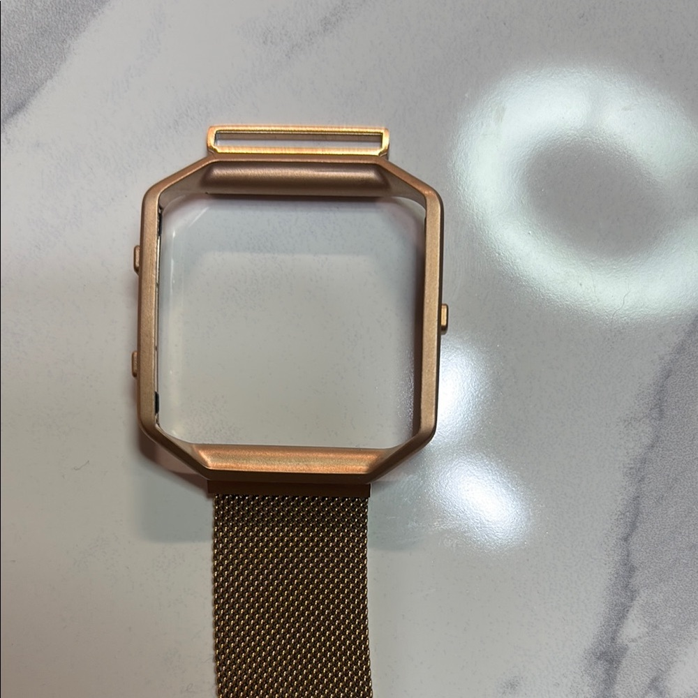 Rose Gold Smartwatch Frame - Picture 4 of 4